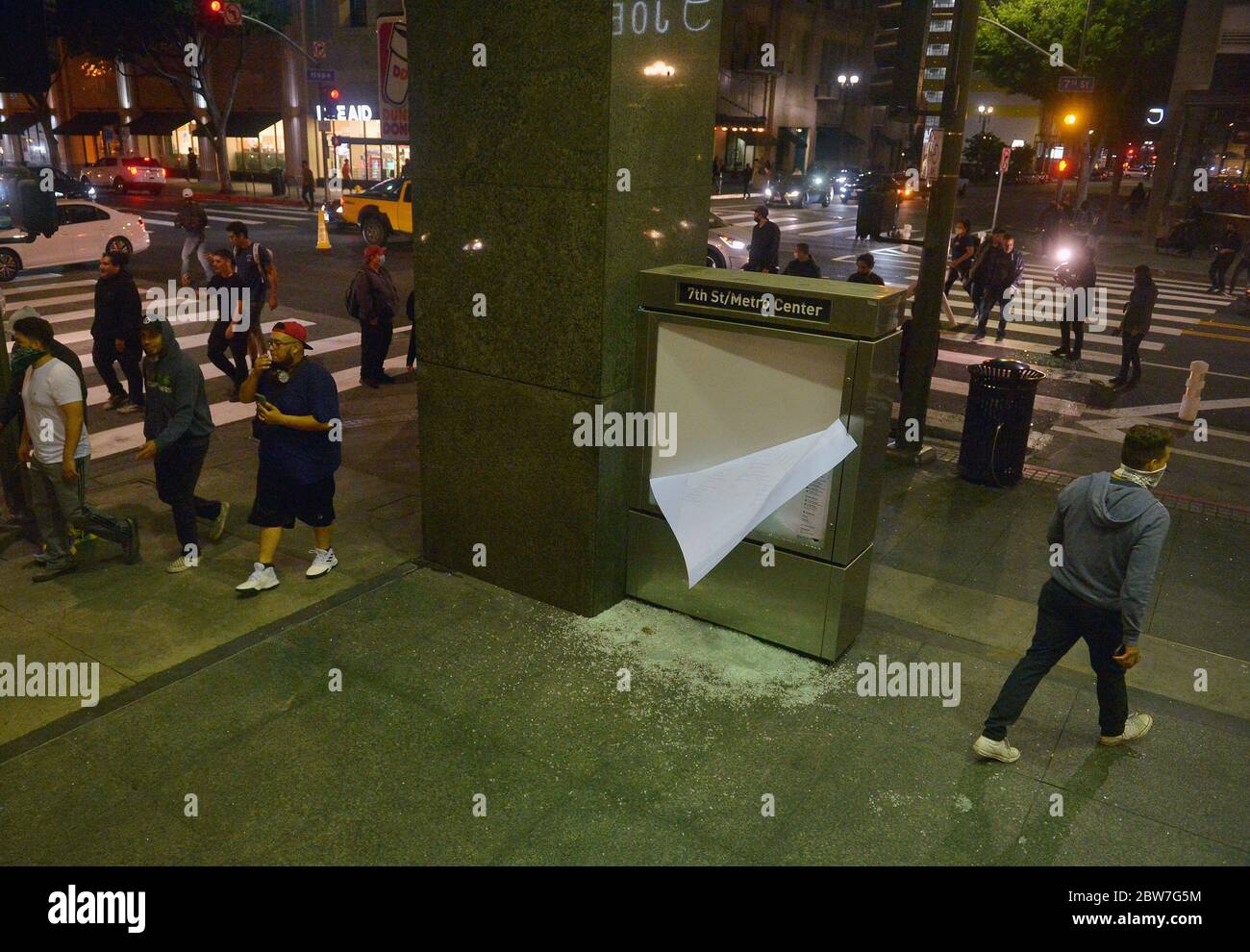 Los Angeles, United States. 29th May, 2020. Protesters demonstrating against the the killing of George Floyd clash for hours with police on the streets of downtown Los Angeles, blocking the 110 Freeway, vandalizing cars and property and getting into a series of tense altercations with officers on Friday, May 29, 2020. At least four LAPD officers were hurt, some after being hit by debris. Multiple arrests were made. By midnight, the situation had deteriorated as several jewelry stores were broken into and looted along with a CVS drug store. Photo by Jim Ruymen/UPI Credit: UPI/Alamy Live News Stock Photo