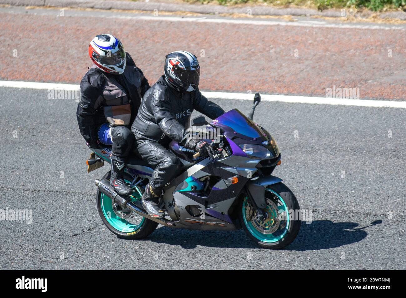 Kawasaki zx 9r hi-res stock photography and images - Alamy