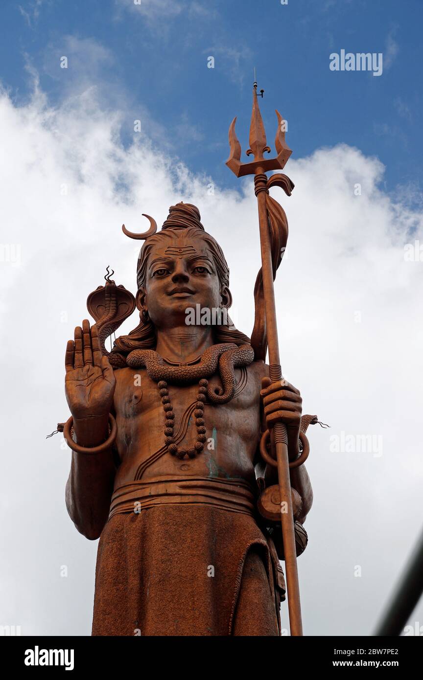 The giant 33meters Lord Shiva statue at Ganga Talao (Grand Bassin