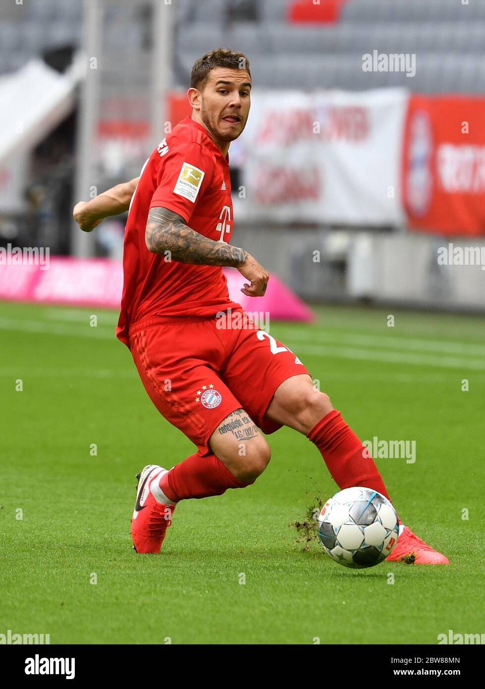 Muenchen, Deutschland, 30. Mai 2020,  Lucas HERNANDEZ (FCB 21)  beim Spiel 1.Bundesliga FC BAYERN MUENCHEN - FORTUNA DUESSELDORF in der Saison 2019/2020 am 29.Spieltag. Foto: © Peter Schatz / Alamy Live News / Frank Hoermann/Sven Simon/Pool    - DFL REGULATIONS PROHIBIT ANY USE OF PHOTOGRAPHS as IMAGE SEQUENCES and/or QUASI-VIDEO -   National and international News-Agencies OUT  Editorial Use ONLY Stock Photo