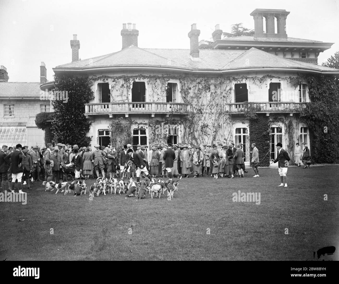 Lawn near the house Black and White Stock Photos & Images Alamy