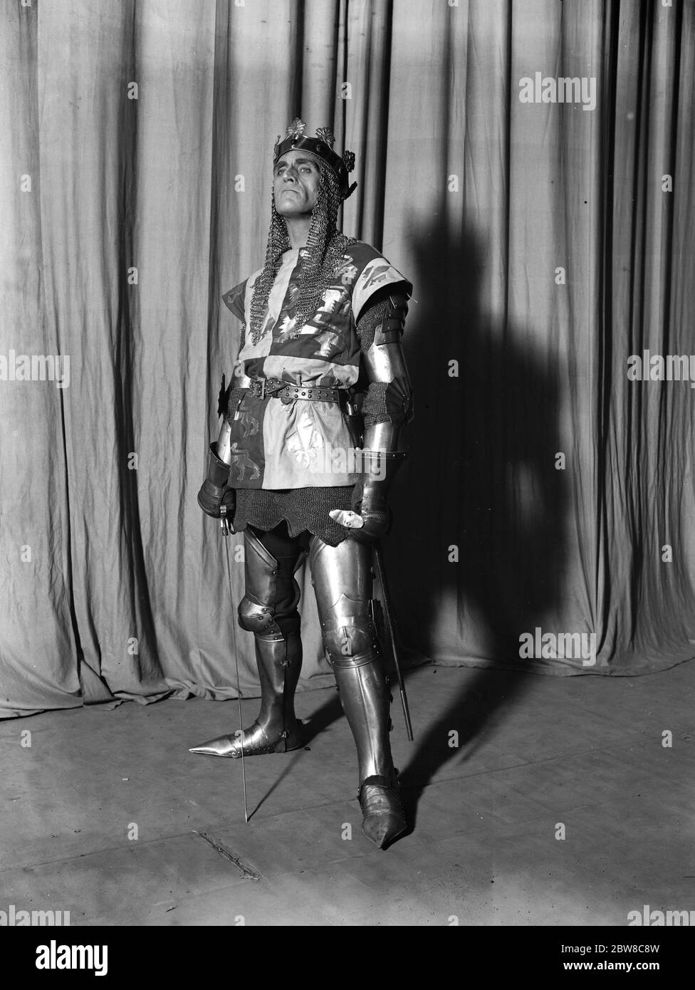 ' King Henry V ' at the old Vic . King Henry V , Mr Baliol Holloway . 15 October 1926 Stock Photo