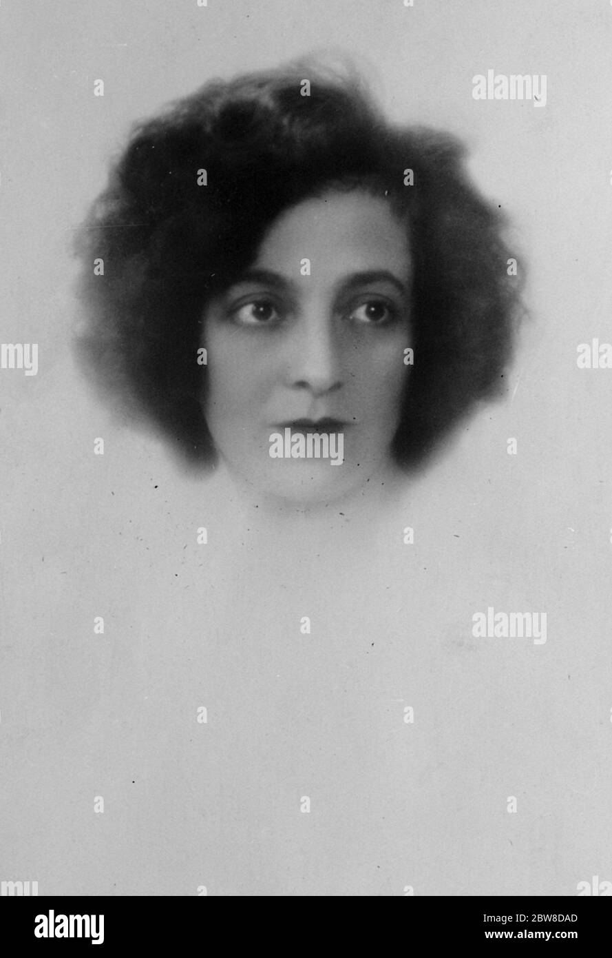 1920s clowns hi-res stock photography and images - Alamy