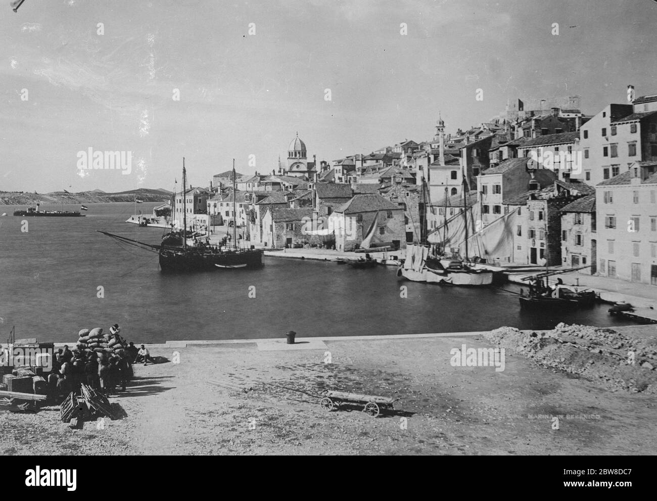 Grave Anti Italian riots in Yugoslavia . A general view of the town of Sebenico . 29 May 1928 Stock Photo