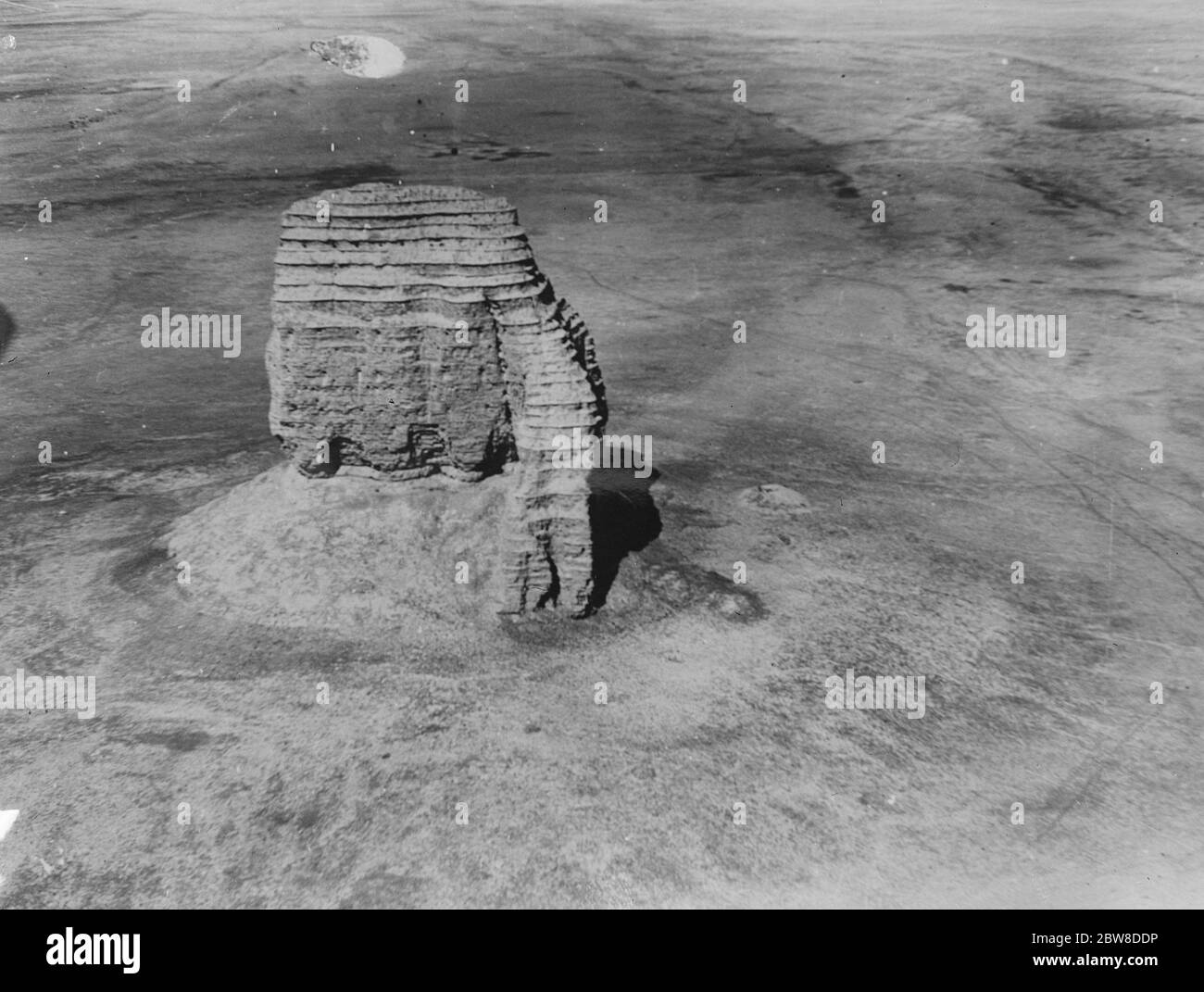Original Caption An Amazing Survival Aerial View Of The Tower Of Babel As It Appears Today 1 June 1928 Stock Photo Alamy