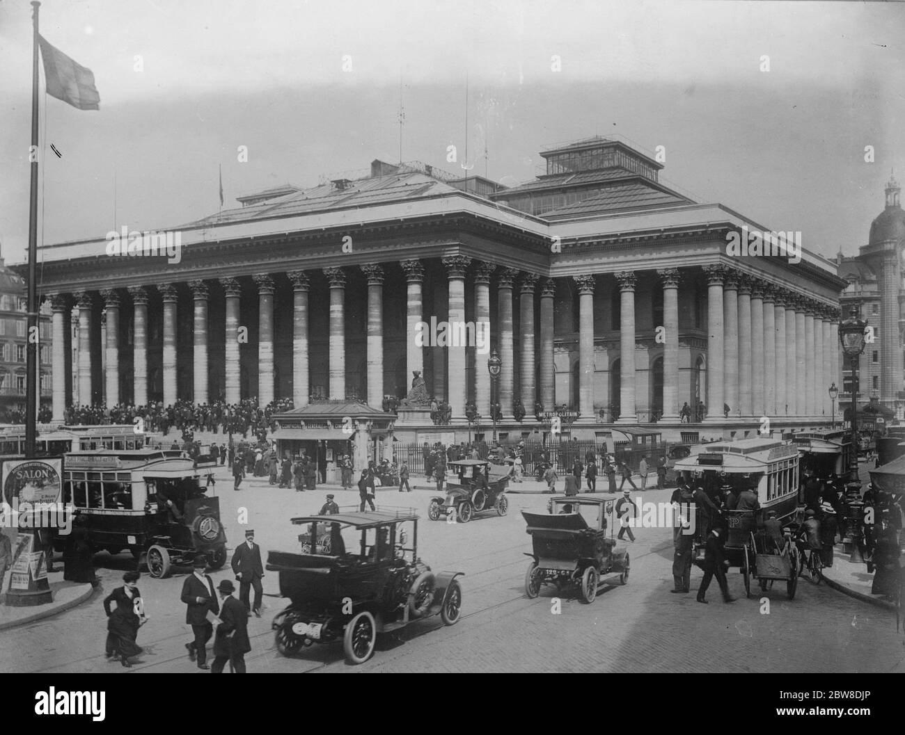 Paris . The Bourse ( Stock Exchange ) 18 February 1928 Stock Photo Alamy