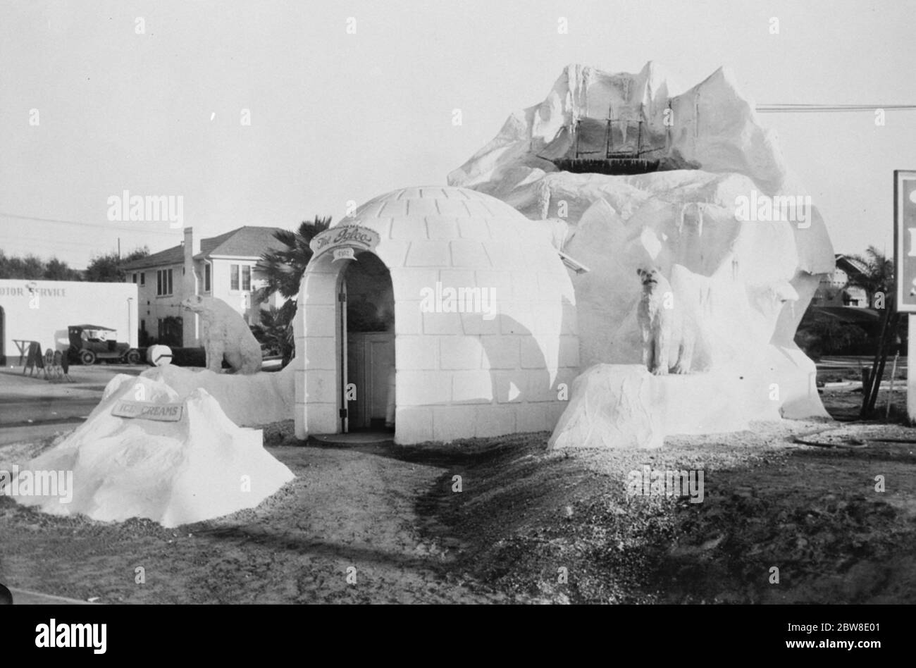 In a city of nightmare houses . From Los Angeles showing a ice cream shop known as the ' Igloo ' 16 May 1928 Stock Photo