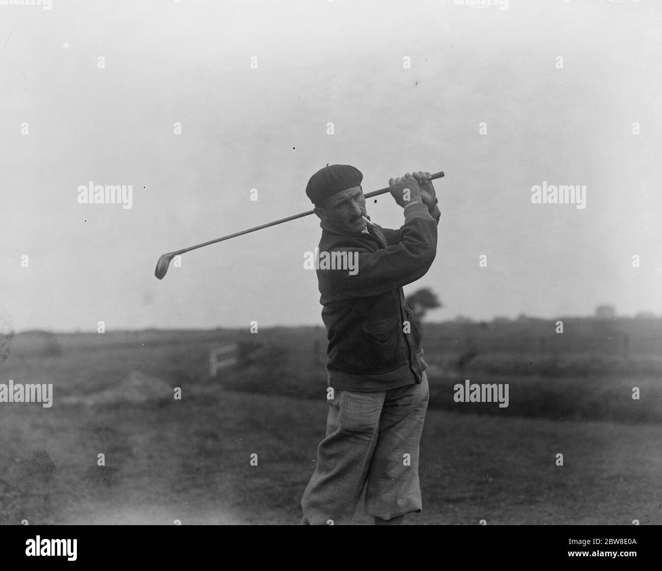 Golf Championship at Sandwich , Kent . Abe Mitchell . 10 May 1928 Stock Photo