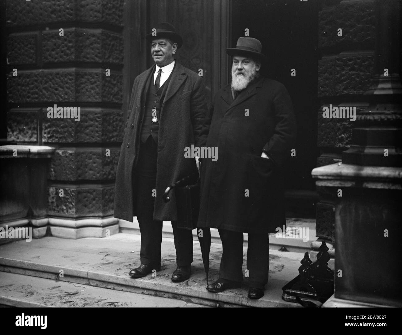 Employers and TUC leaders meet at Burlington House , Piccadilly . Mr Will Thorne , MP ( left ) and Mr Ben Turner arriving . 12 Januaury 1928 Stock Photo