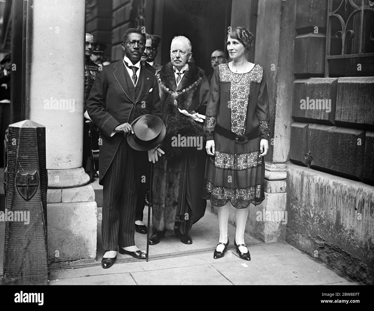 The Lord Mayor receives President King of Liberia at the Mansion House , London . President King with the Lord Mayor and Lady Mayoress . 19 July 1927 Stock Photo