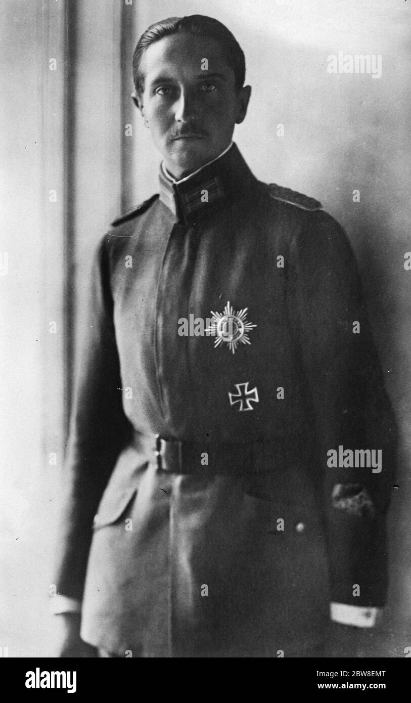 Ex Kaiser ' s son as National Socialist . Prince August Wilhelm of Prussia . One of Adolf Hitler ' s right hand men . September 1930 Stock Photo