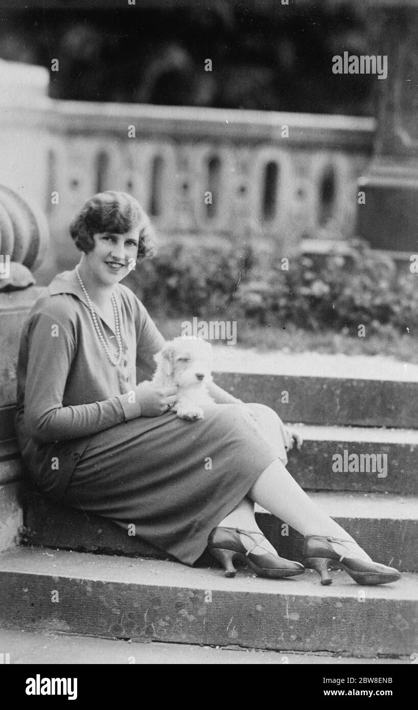 Princess Irene of of Greece on a visit to her cousin Queen Helen of Romania . 11 September 1930 Stock Photo