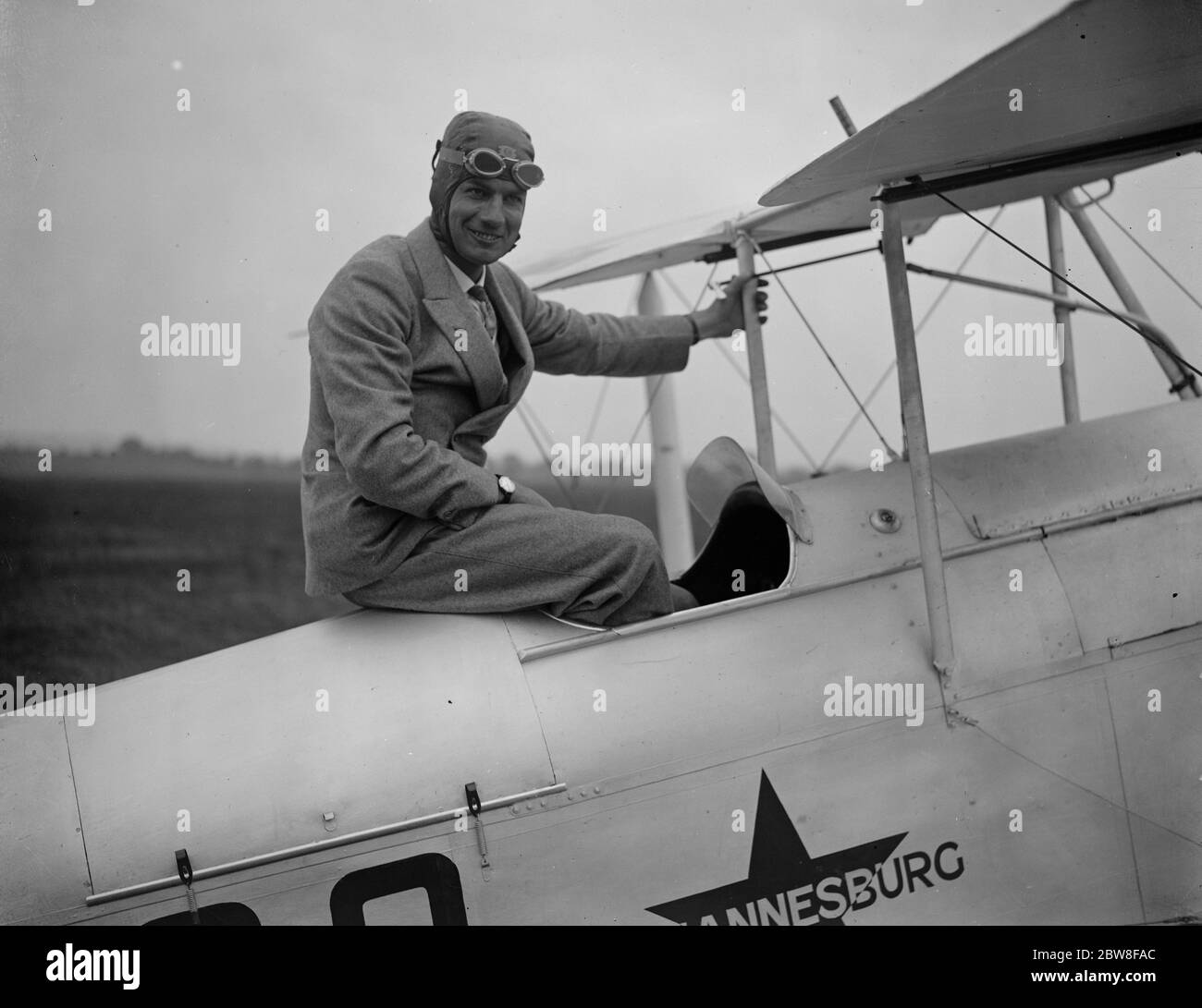 From London to Capetown by Moth . Captain Bentley and his machine . 30 August 1927 Stock Photo