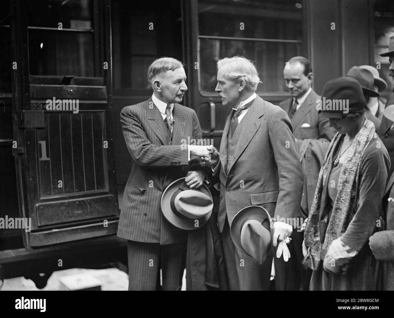 Historic meeting of Premier , Mr Ramsay MacDonald and the American ...