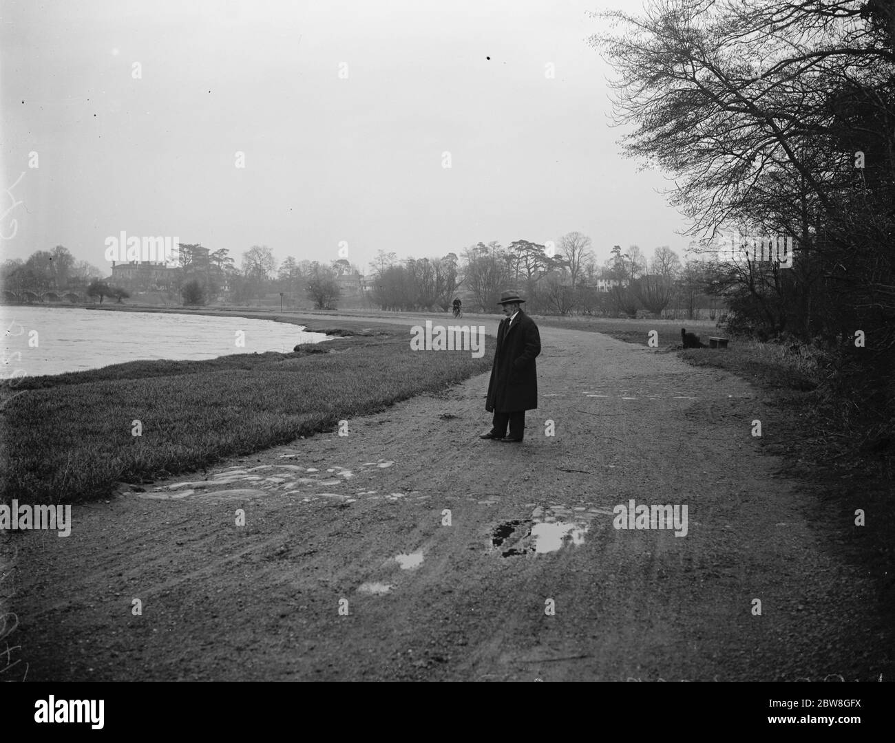 Where Julius Caesar crossed the river . War Close Meadow , Walton on Thames , where Julius Caesar crossed the river , will probaly become a public open space . War Close Meadow . 23 January 1928 Stock Photo