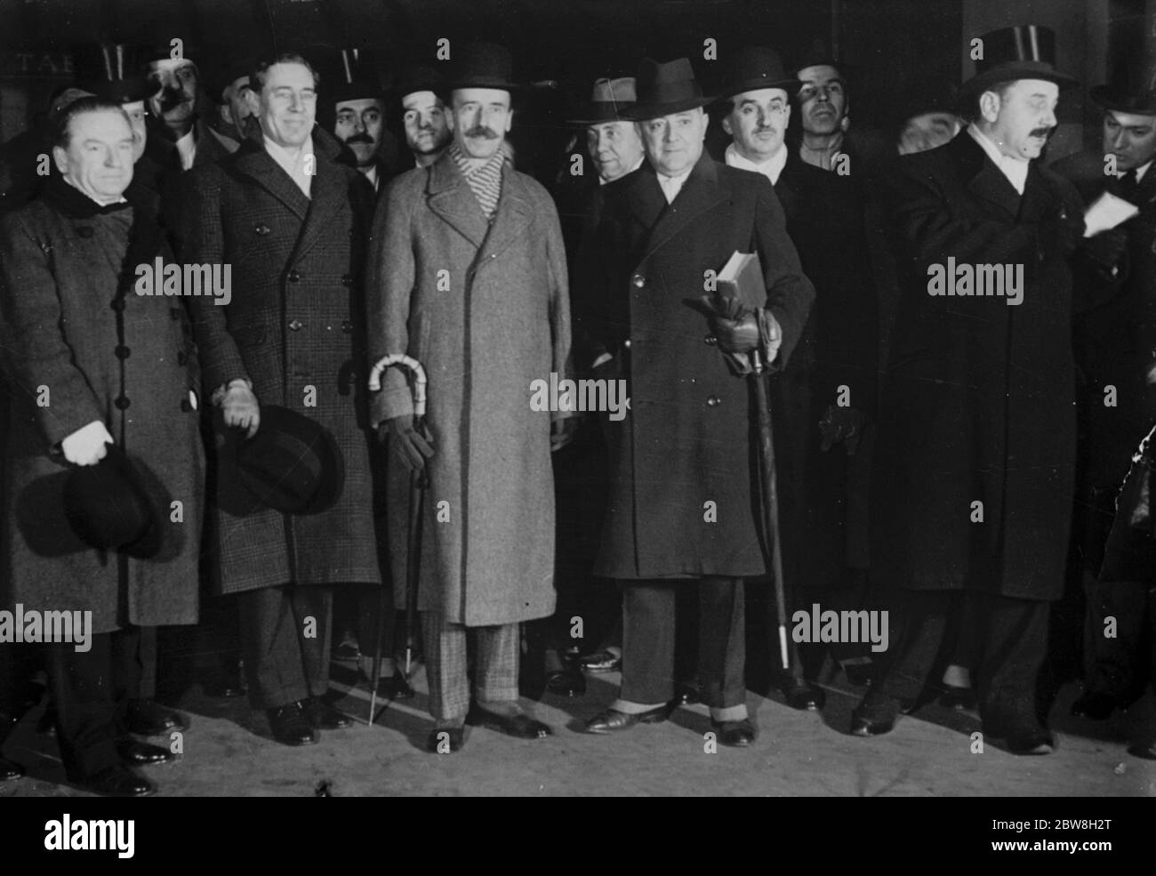 Sir Robert Gower arrives in Budapest . Right to left , Sir Robert Gower , MP and Count Stephen Bethlen with S Kisfaludy Stobb on arrival in Budapest . 12 December 1933 Stock Photo