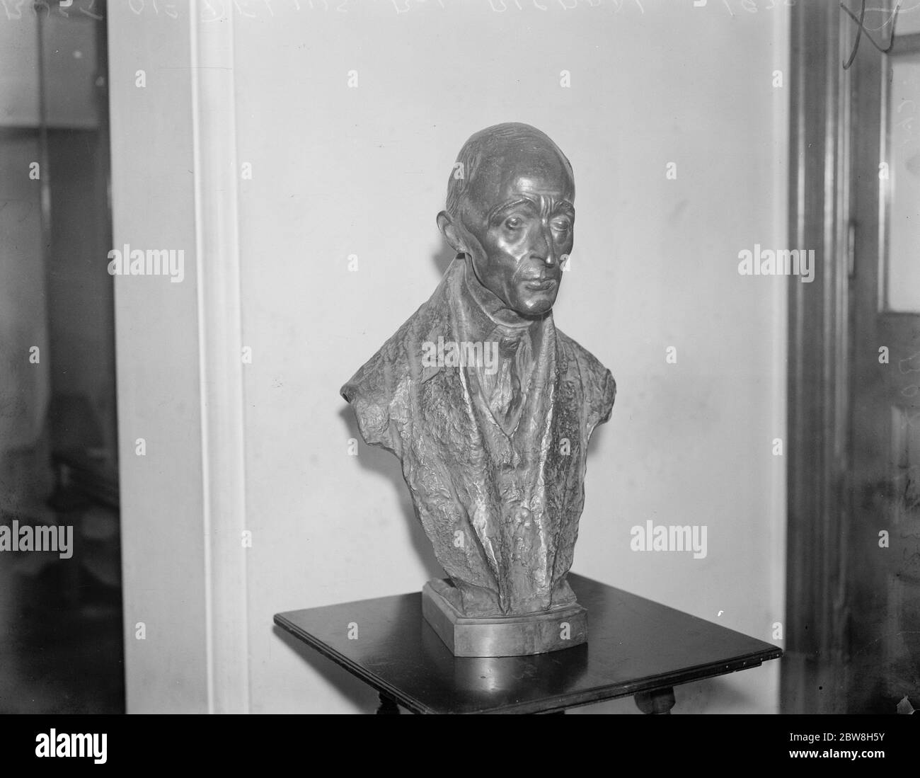 Bust of famous composer for Royal College of Music . The Bust of Delius , the famous blind composer , has been presented by Lady Cunard to the Royal College of Music . The work was carried out by Richardi , who lives in Rome . 27 February 1932 Stock Photo
