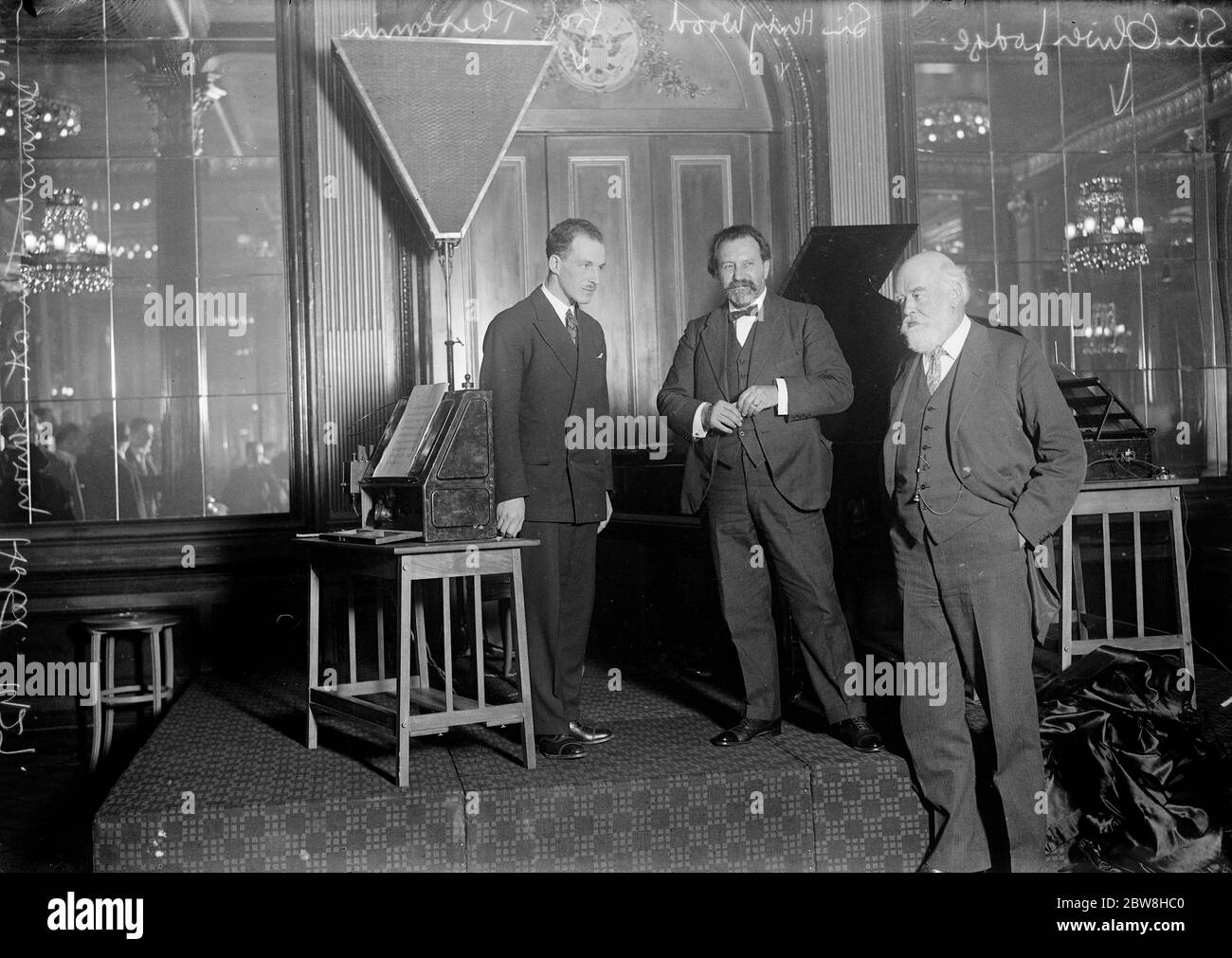 Theremin music hi res stock photography and images Alamy