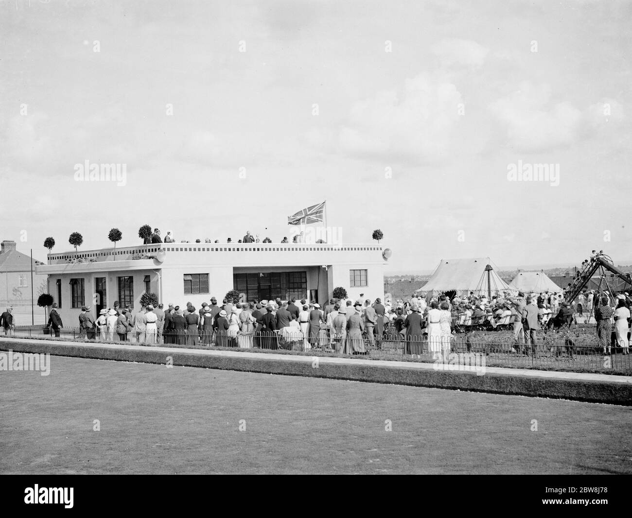 Sir Kingsley Wood opens Erith playground . 1937 Stock Photo