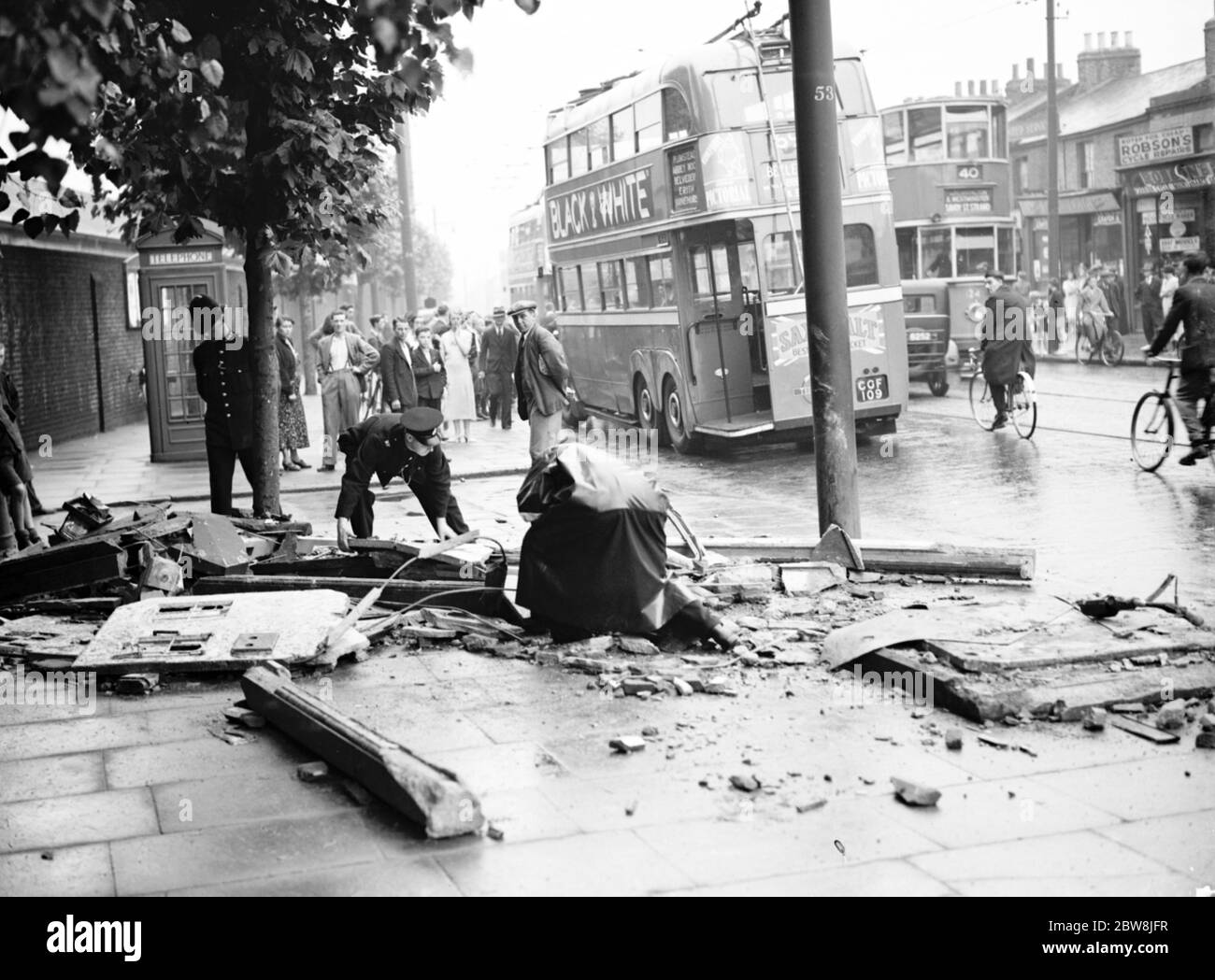 Trolley bus crash , Plumstead . 4 August 1937 Stock Photo Alamy