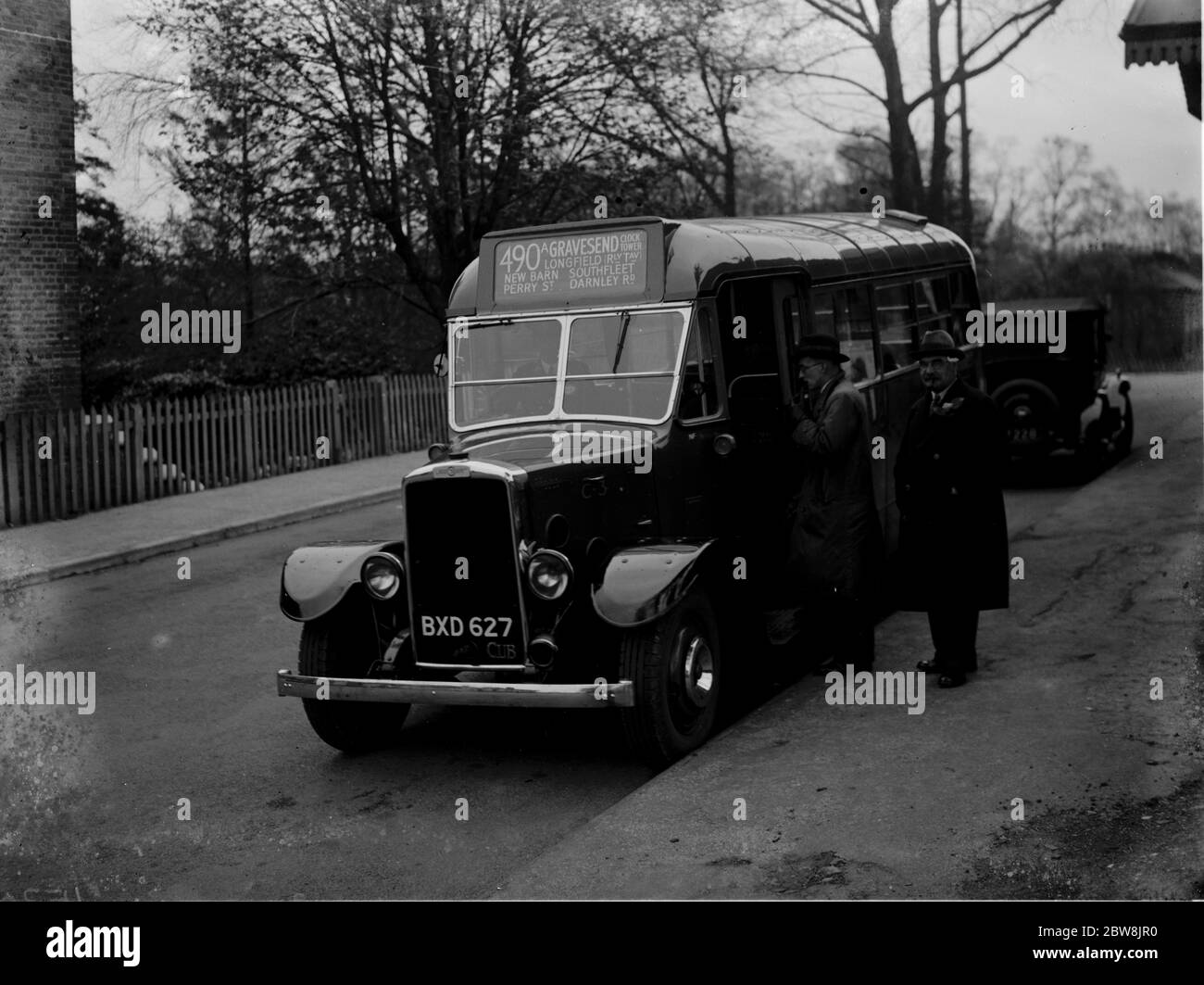 Passengers getting on to a London Transport diesel bus , Longfield . 1935 . Stock Photo