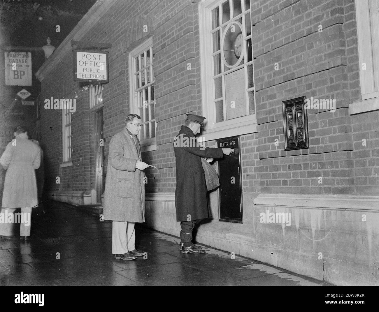 Post Office in Erith , Kent . 1935 Stock Photo Alamy