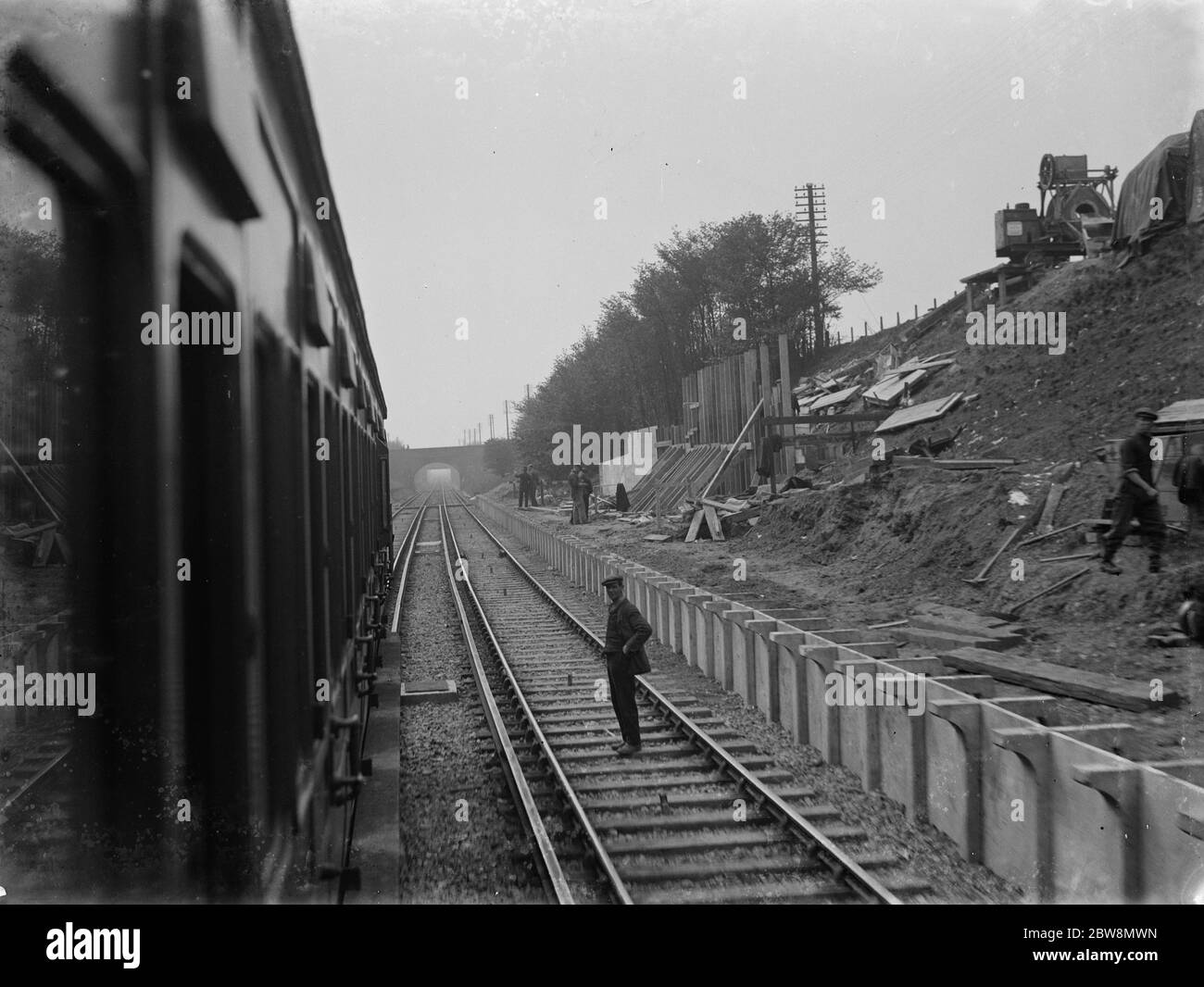 A train passing through the newly constructed Albany Park Station . 1935 Stock Photo