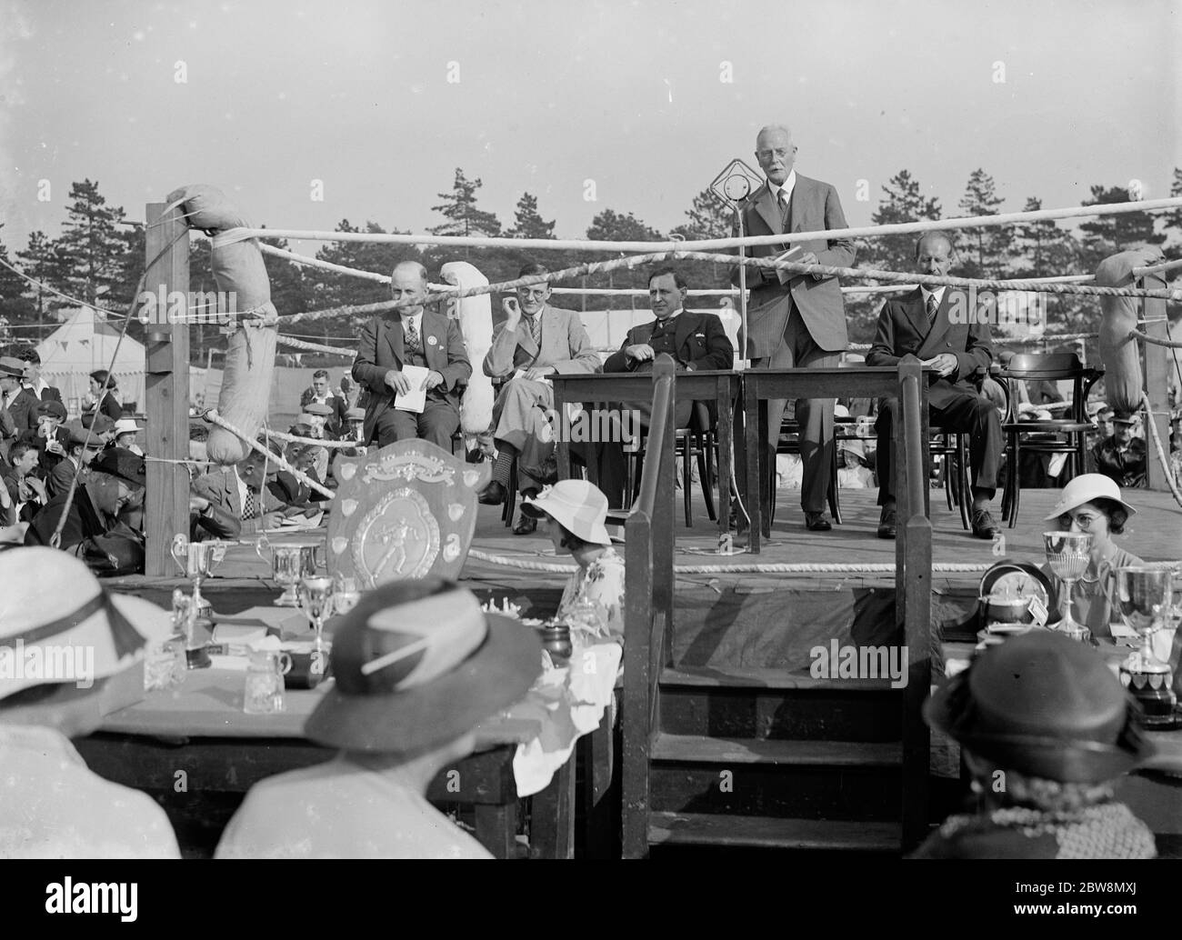 Prizegiving at Hall 's sports day . 1935 Stock Photo