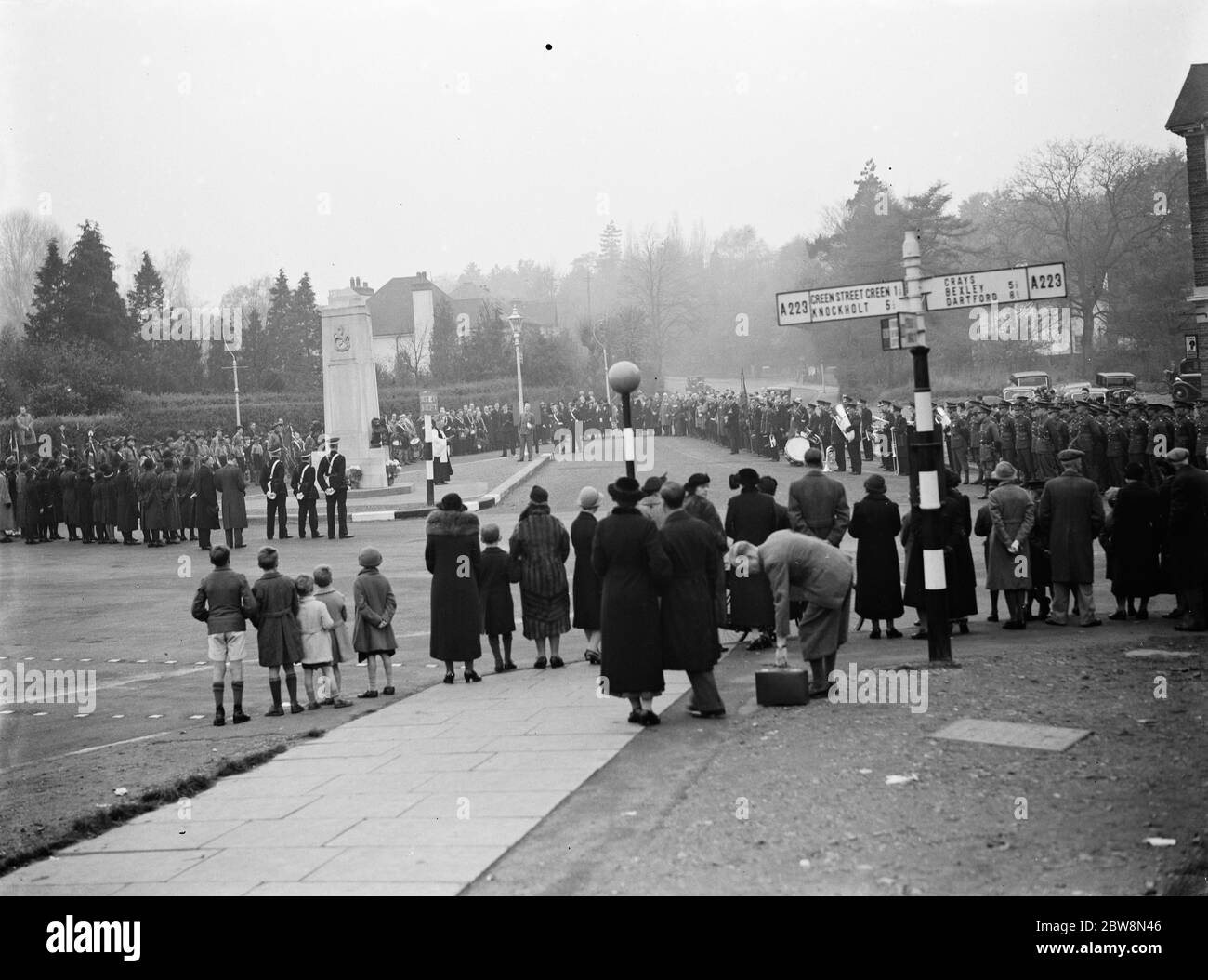 The crowd at the Orpington Armistice memorial service at the War