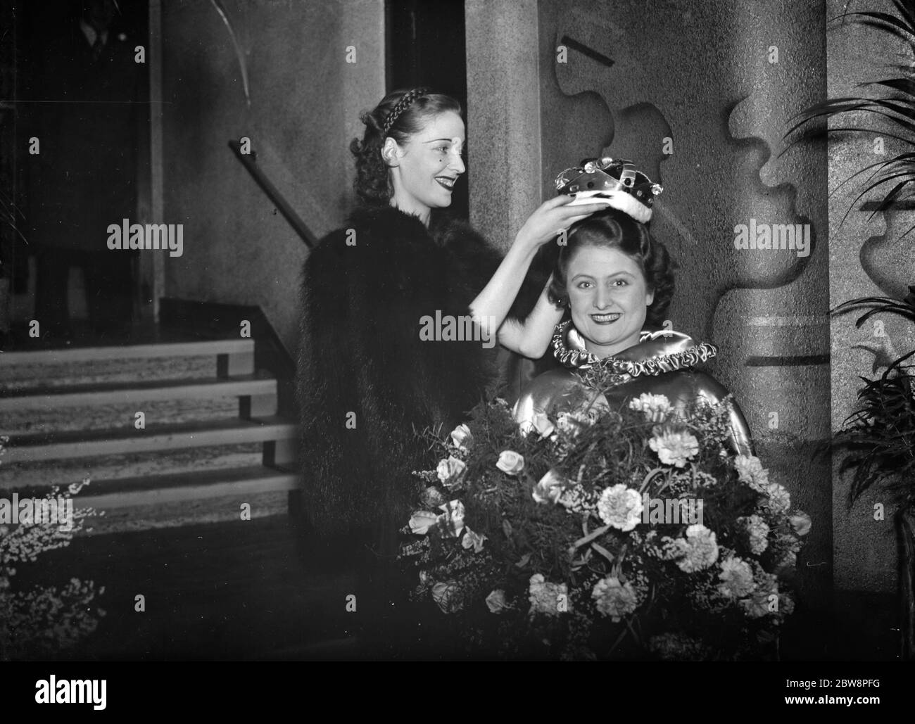 valerie hobson high resolution stock photography and images alamy