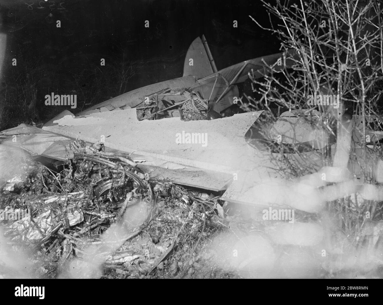 Wreckage at the site of the Tatsfield air crash when an aircraft from the Belgian airline , Sabena , crashed killing all eleven passengers . 9 December 1935 Stock Photo