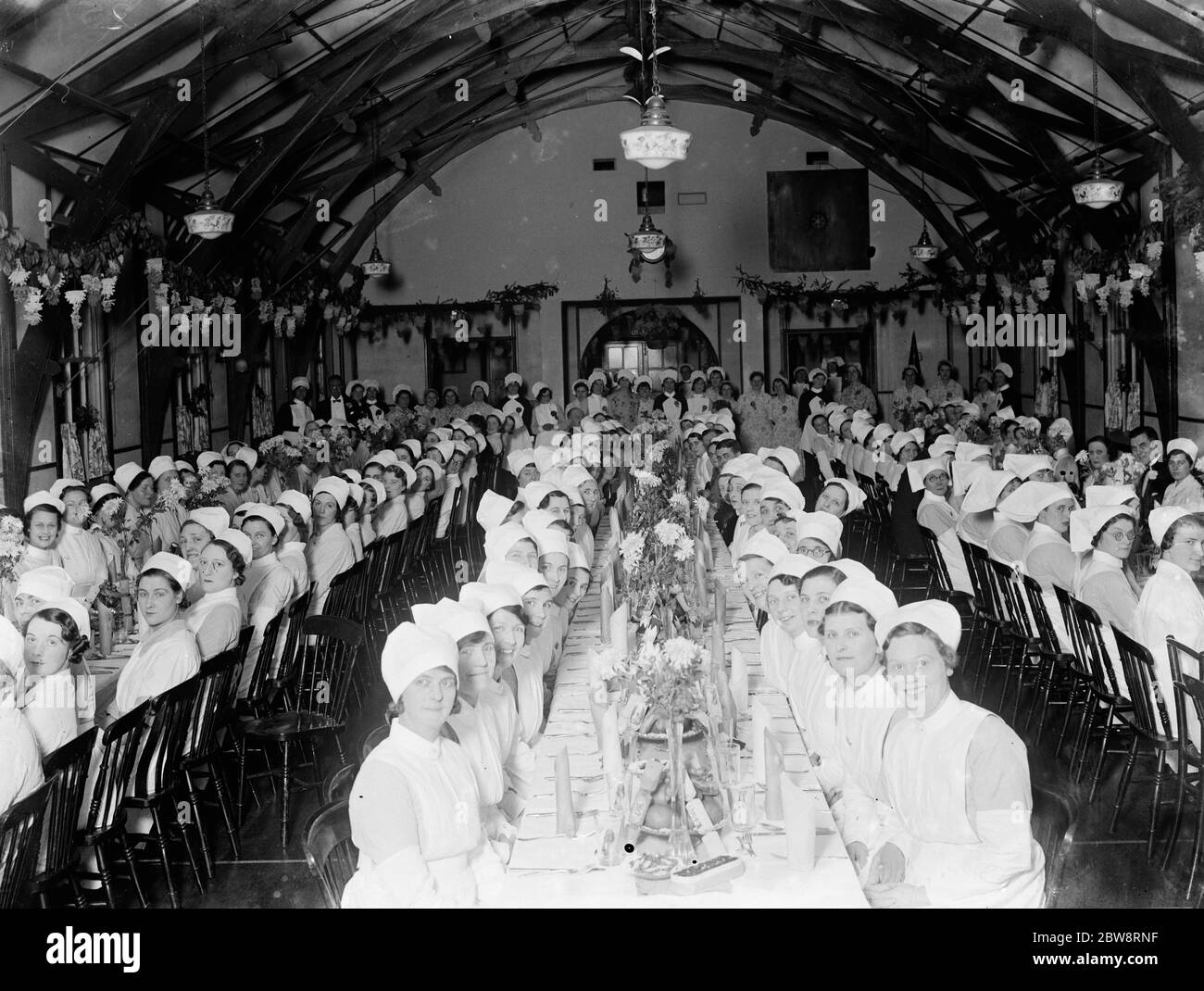 Southern Hospital nurses Christmas dinner . 1935 Stock Photo