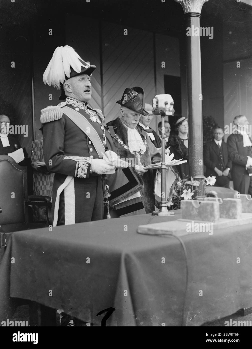 The presentation of the Erith Charter . The Marquess Camden is giving a speech from the balcony (left). Erith Mayor G C Humphrey is seen standing next to him . 28 September 1938 Stock Photo