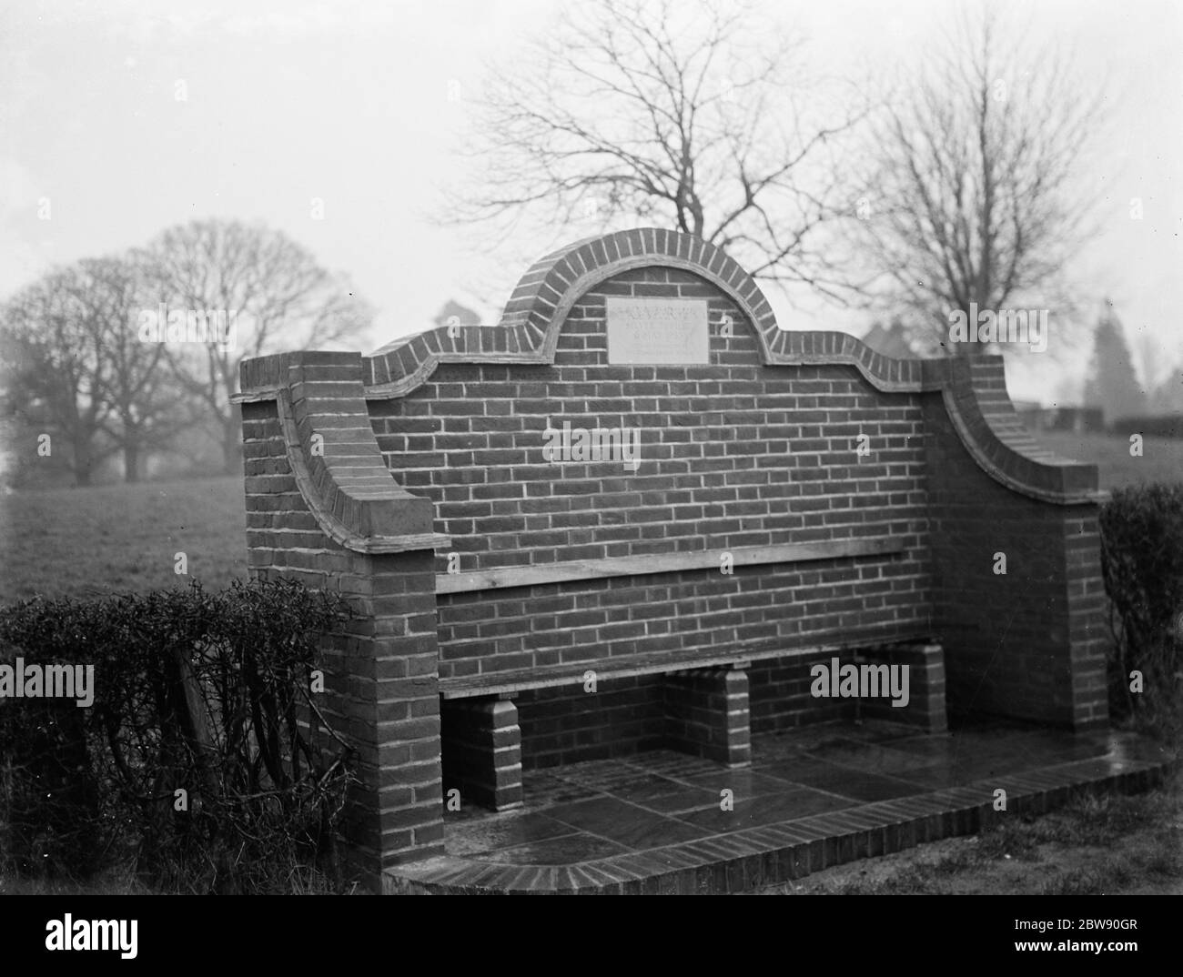 Jubilee Gates in Rolvenden , Kent . 1937 Stock Photo Alamy