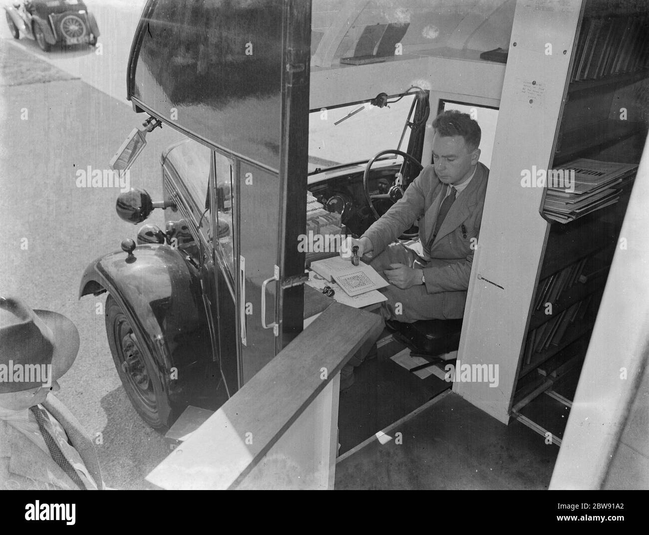 Visiting the Kent County mobile library . 1939 Stock Photo