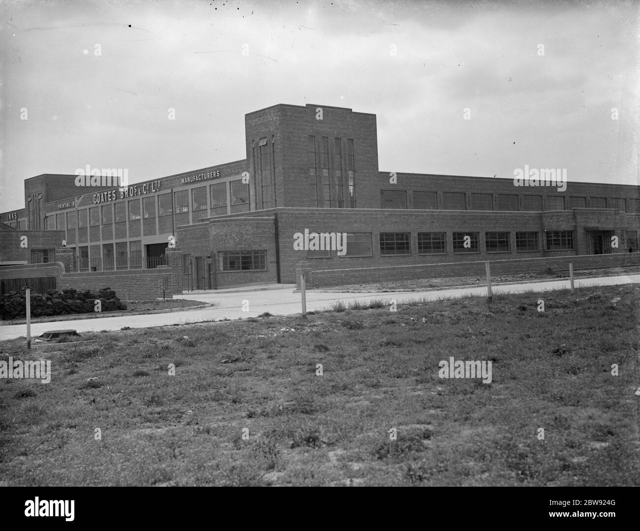 The exterior of the Coates factory ( suppliers to the print trade , inks etc ) in St Mary Cray , Kent . 1938 Stock Photo