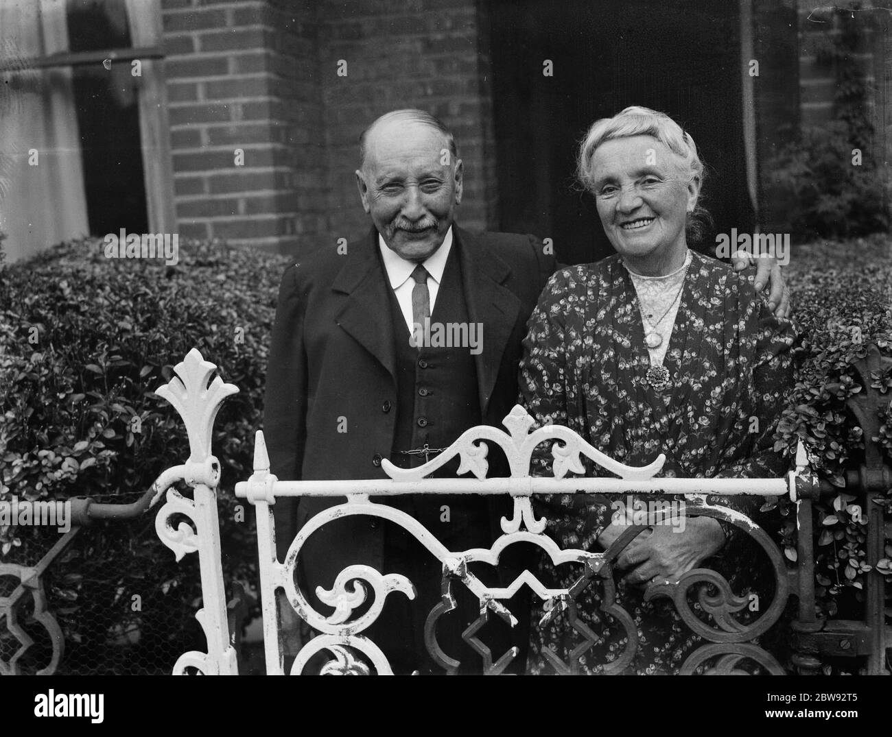 Mr and Mrs W T Towell celebrate their diamond wedding anniversary in Charlton , Kent . 1939 Stock Photo