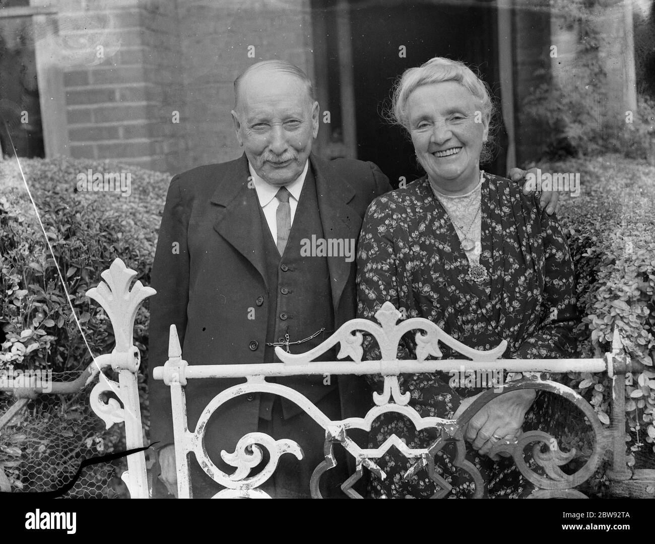 Mr and Mrs W T Towell celebrate their diamond wedding anniversary in Charlton , Kent . 1939 Stock Photo