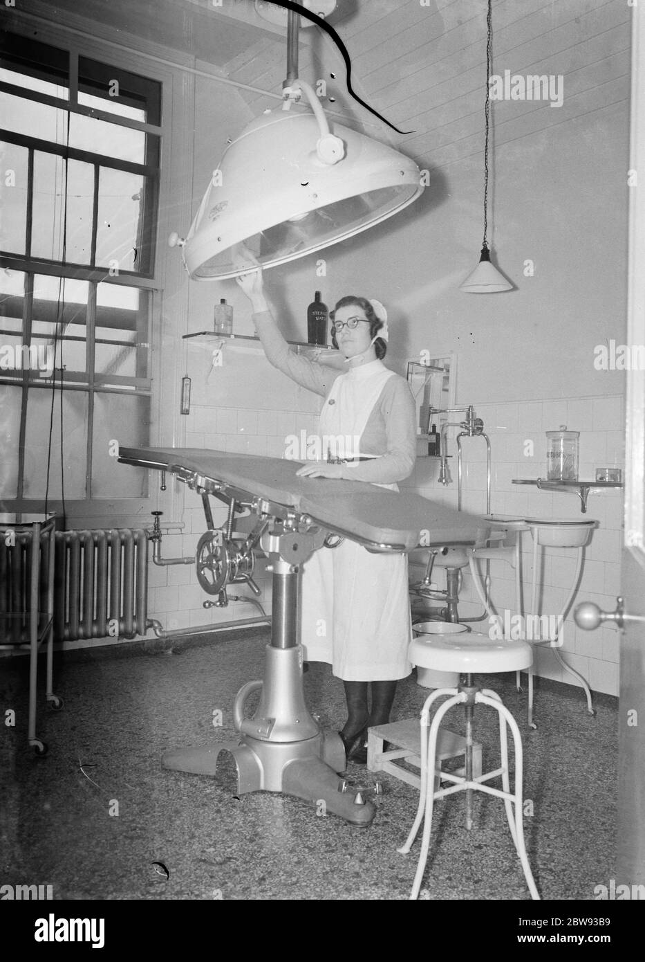 The Sidcup Cottage Hospital in Kent . A sister woking in the operating theatre . 1939 Stock Photo