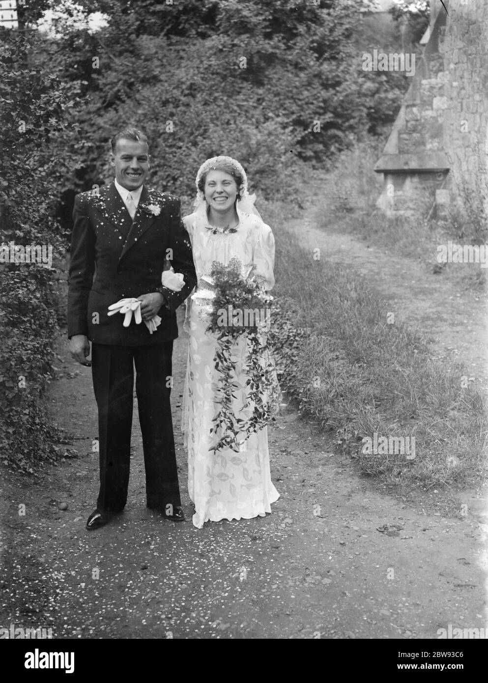The wedding of Mr Miller and Miss Gooding in Gravesend , Kent . The bride and groom . 1939 Stock Photo