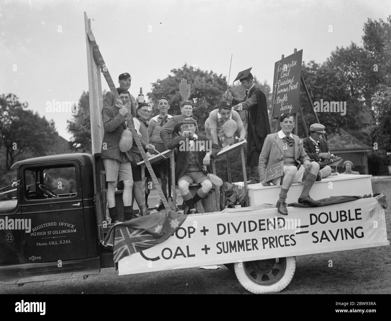 The Gillingham Carnival in Kent . A Co-operative Wholesale Society tableau advertising coal . 1939 Stock Photo