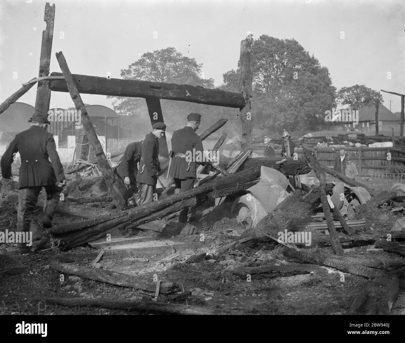 A fire at Ridley Court Farm in New Ash Green , Kent . 1938 Stock Photo