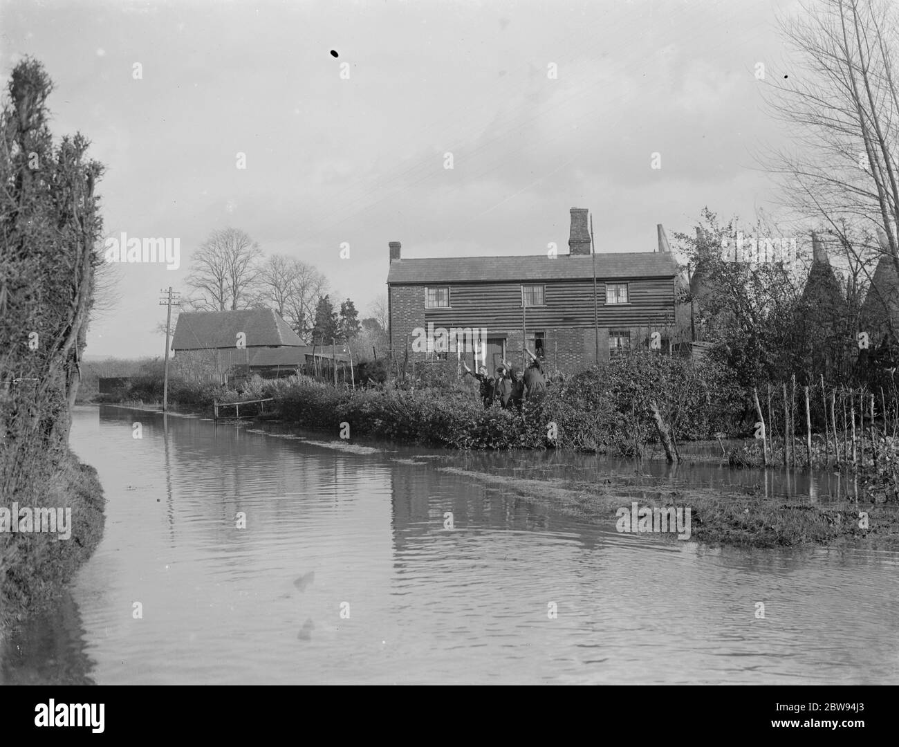 A flooded house in Beltring , Kent . 1936 Stock Photo