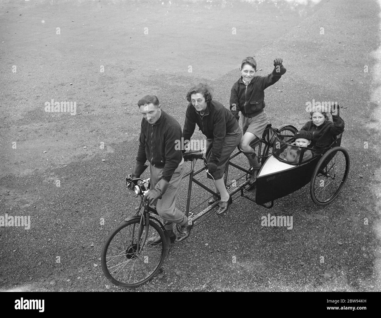 A bicycle for five in Northfleet , Kent . 1936 Stock Photo