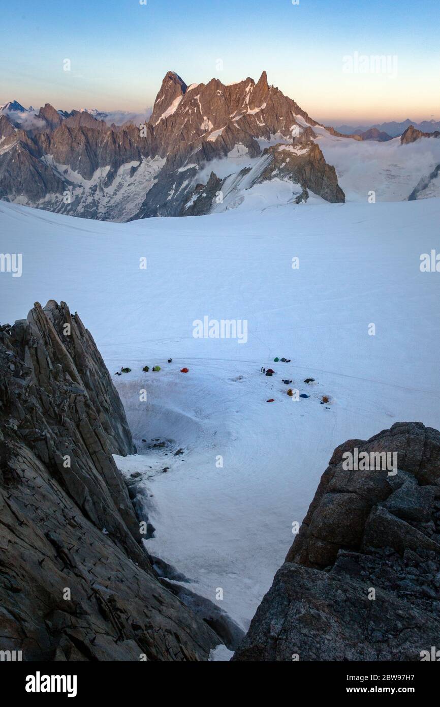 Mont blanc massif in the french alps hi-res stock photography and ...