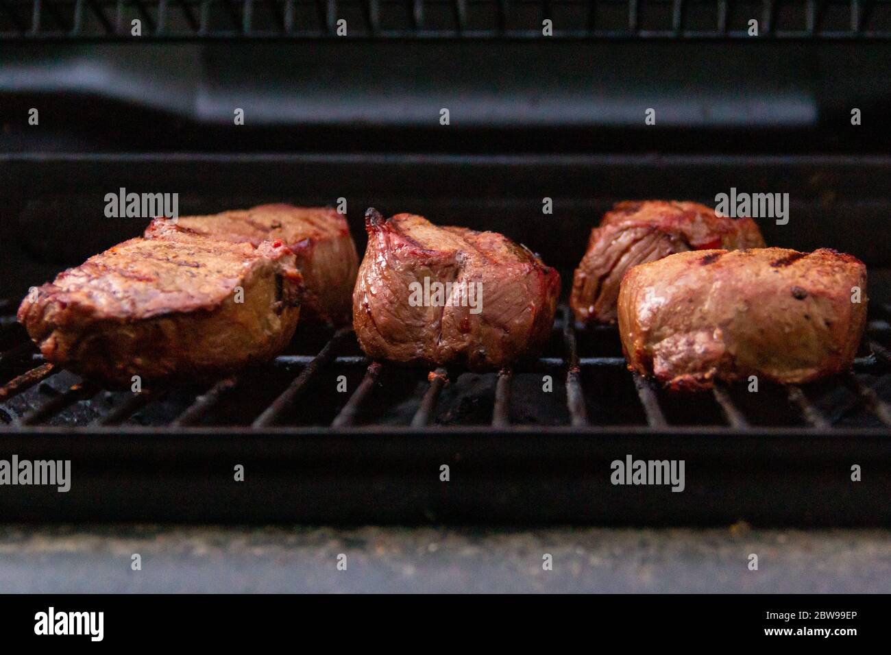 Hot grill hi-res stock photography and images - Alamy