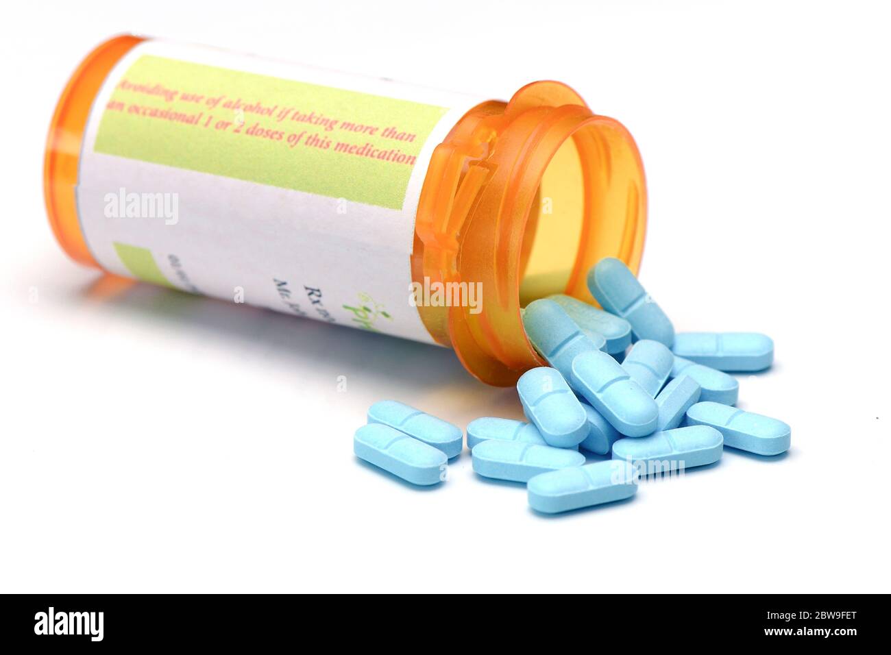 Acetaminophen bottle hi-res stock photography and images - Alamy