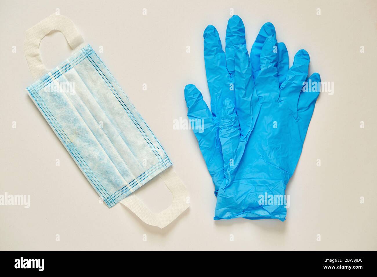 Surgical mask hires stock photography and images Alamy