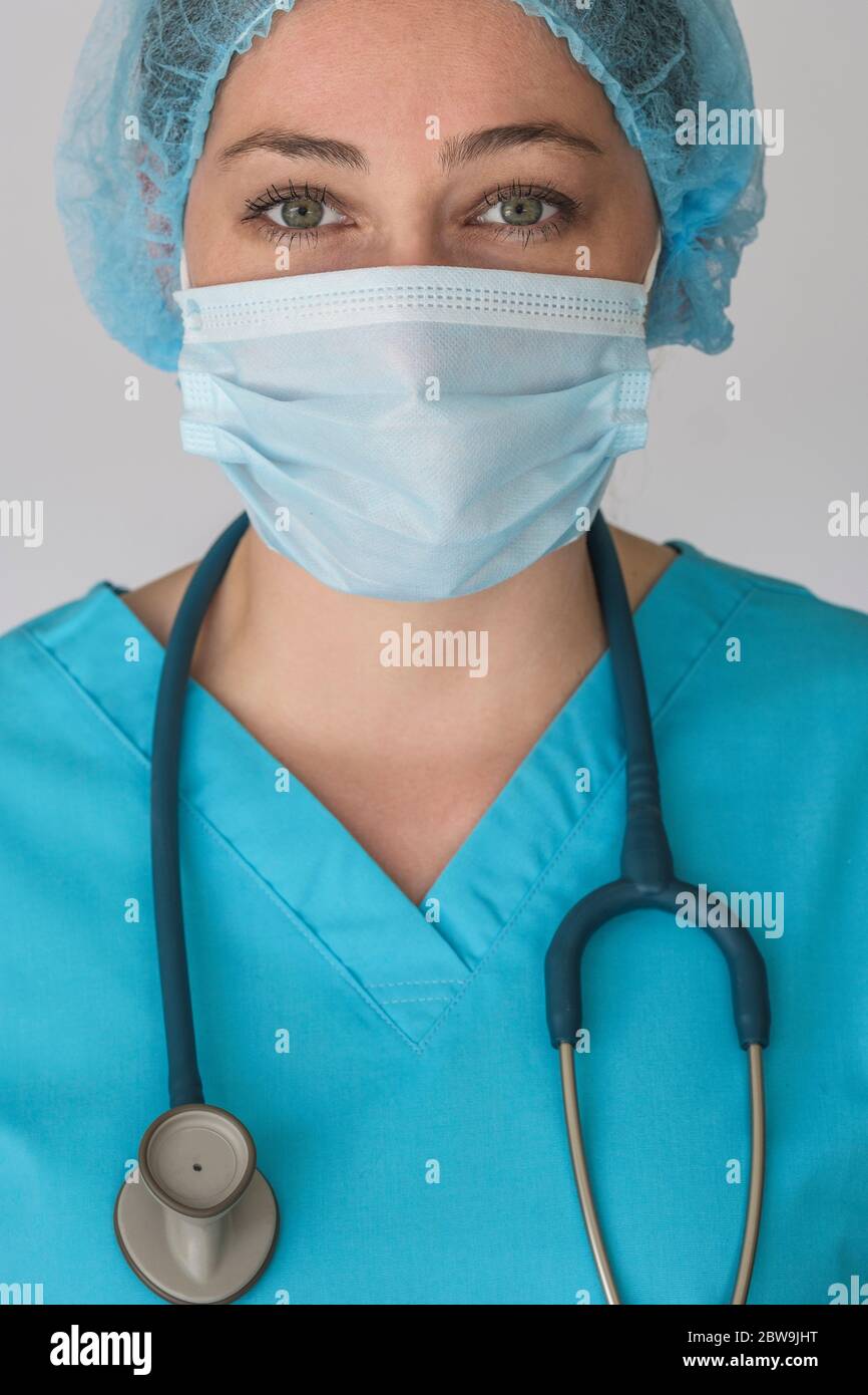 Doctor nurse in protective hi-res stock photography and images - Alamy