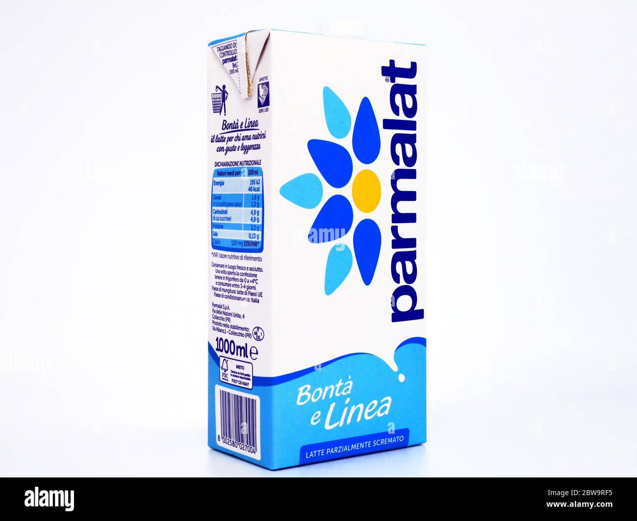 Small uht milk hi-res stock photography and images - Alamy